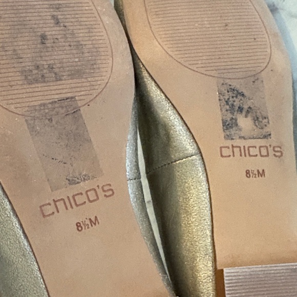 Chico's Elegant Gold Flats with Pearl Accents, size 8.5 - Picture 8 of 10